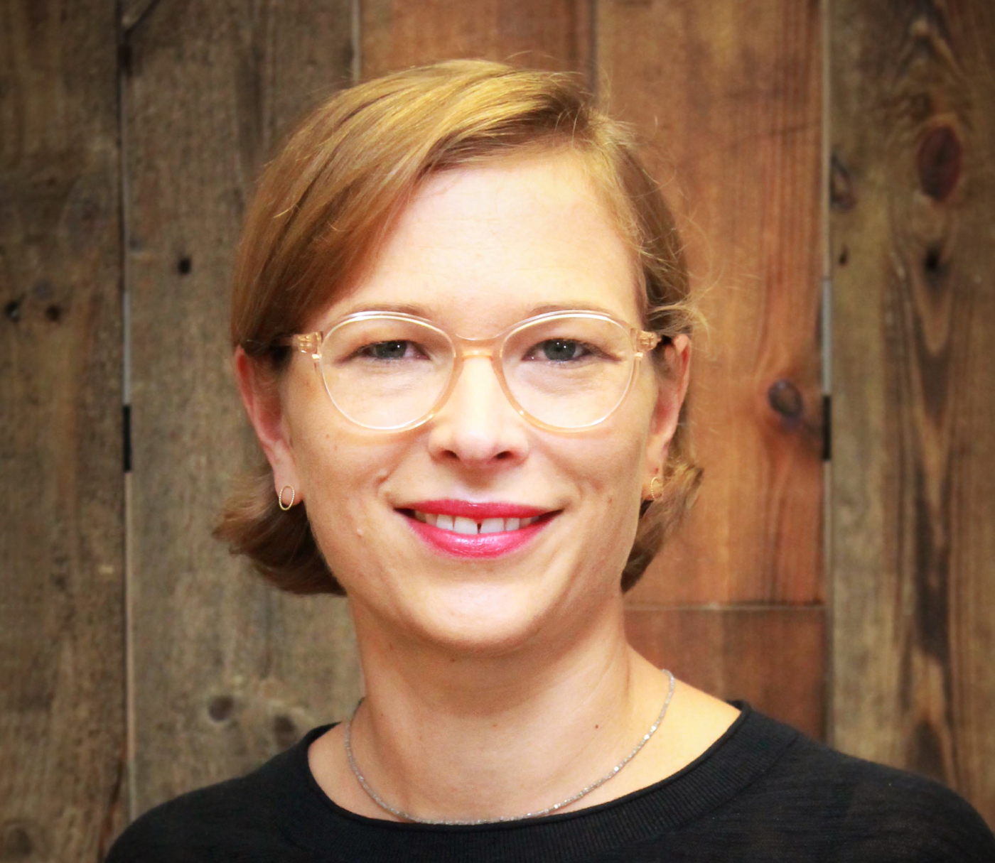 Dr. Karoline Kampermann