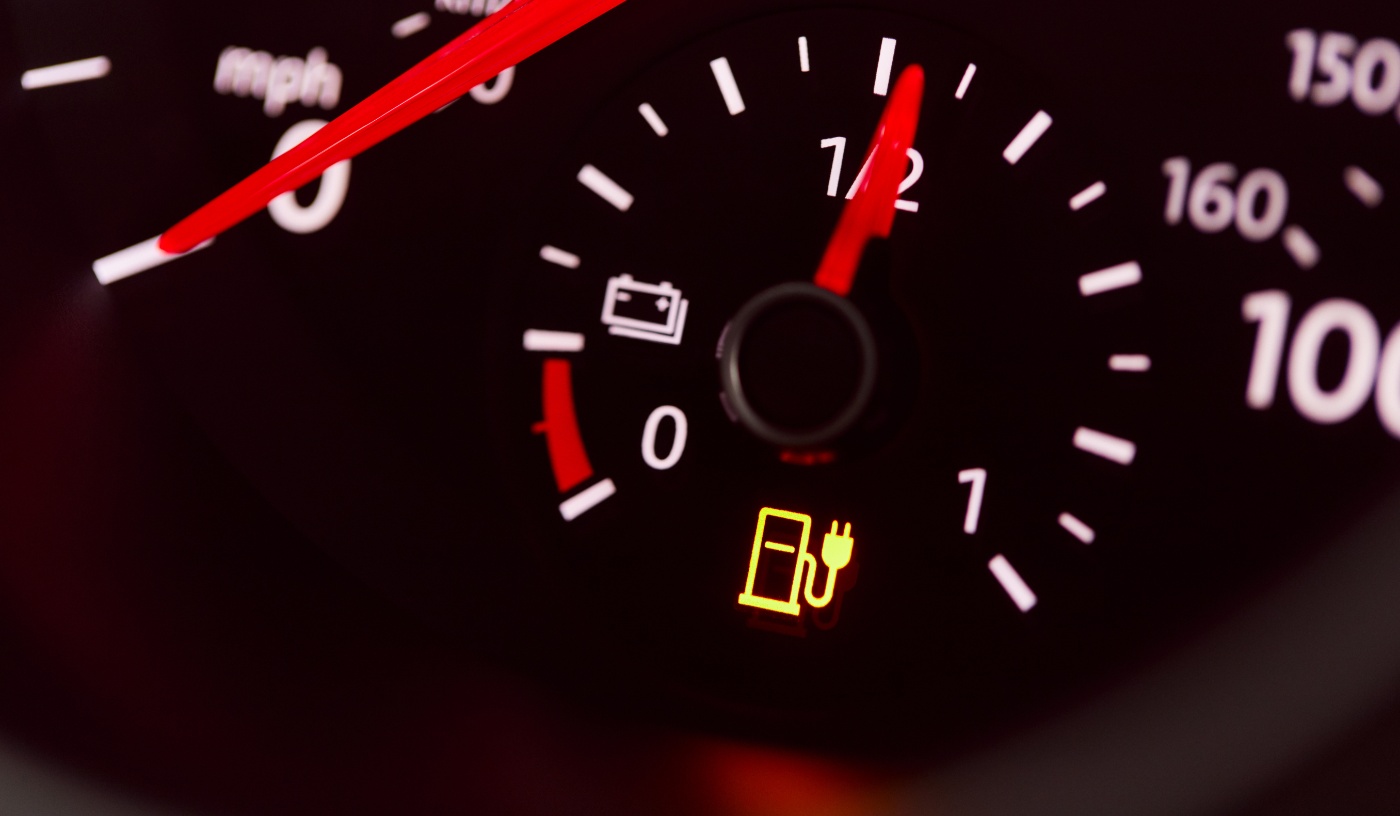 The display shows the battery level in an electric car.